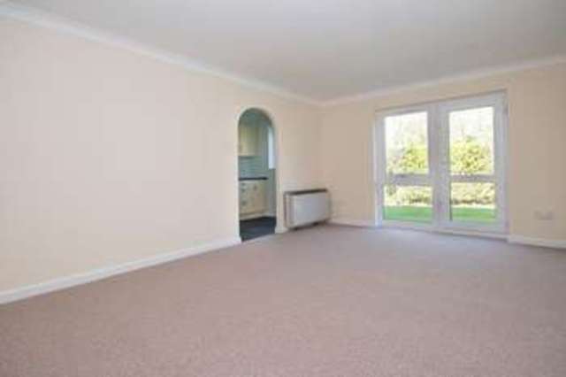  Image of 1 bedroom Flat for sale in Vicarage Road Marchwood Southampton SO40 at Vicarage Road Marchwood Southampton, SO40 4SX