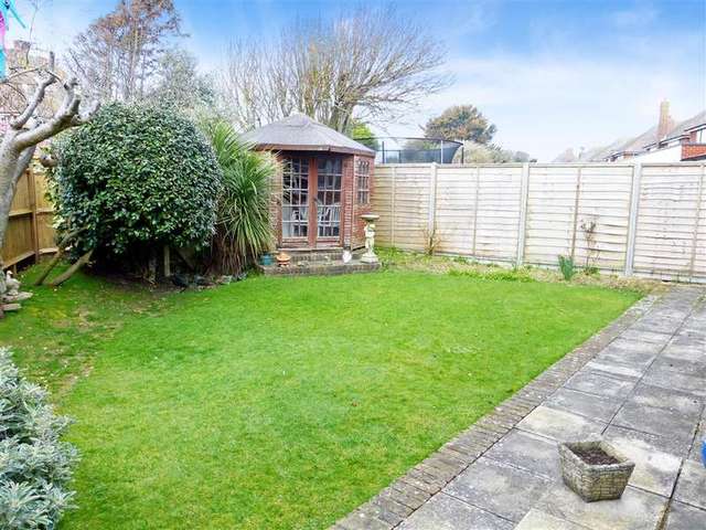  Image of 3 bedroom Detached house for sale in Marine Drive Goring-by-Sea Worthing BN12 at Goring-By-Sea Worthing Worthing, BN12 4QN