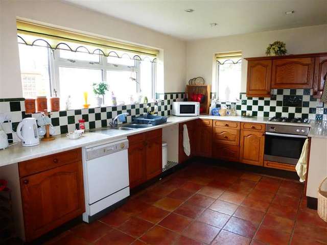  Image of 3 bedroom Detached house for sale in Marine Drive Goring-by-Sea Worthing BN12 at Goring-By-Sea Worthing Worthing, BN12 4QN