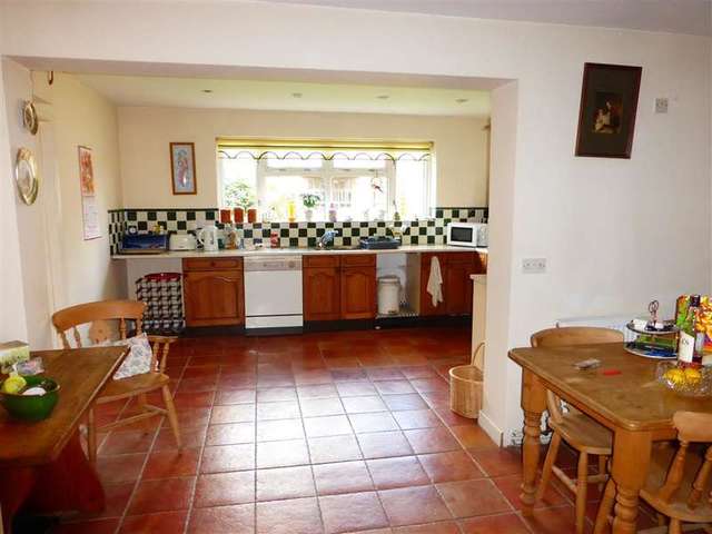  Image of 3 bedroom Detached house for sale in Marine Drive Goring-by-Sea Worthing BN12 at Goring-By-Sea Worthing Worthing, BN12 4QN