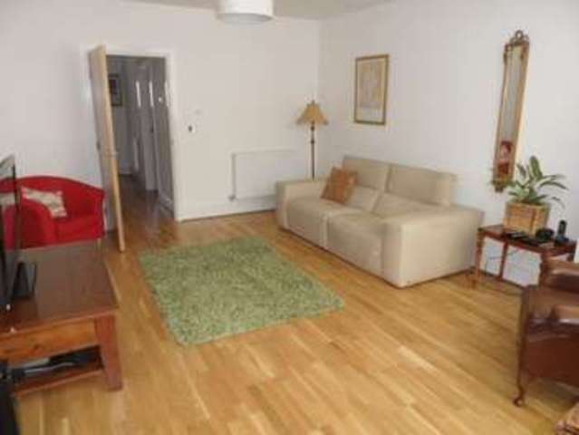  Image of 3 bedroom Terraced house for sale in Campbell Road Marlow SL7 at Campbell Road  Marlow, SL7 3GZ