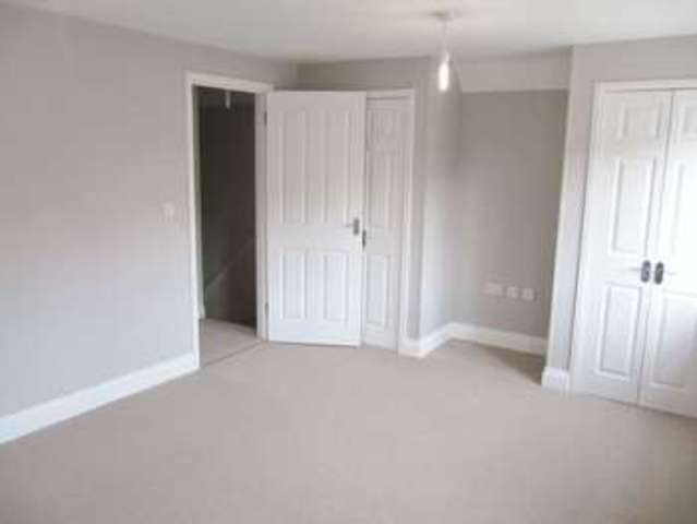  Image of 2 bedroom Flat to rent in Spittal Street Marlow SL7 at Spittal Street  Marlow, SL7 3HJ