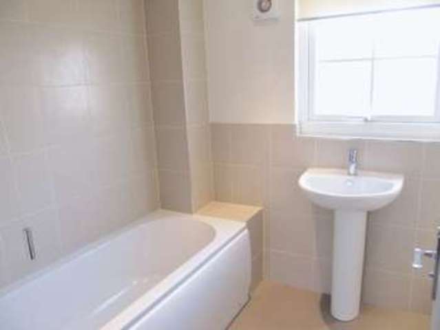  Image of 2 bedroom Flat to rent in Spittal Street Marlow SL7 at Spittal Street  Marlow, SL7 3HJ