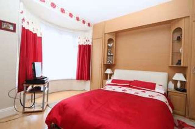  Image of 3 bedroom Terraced house for sale in Marlowe Street Hull HU8 at Marlowe Street  Hull, HU8 8NE
