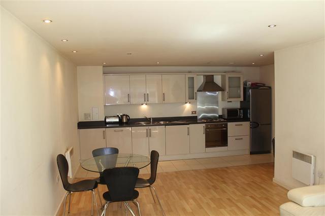  Image of 2 bedroom Apartment to rent in Masshouse Plaza Birmingham B5 at Masshouse Plaza  BIRMINGHAM, B5 5JE