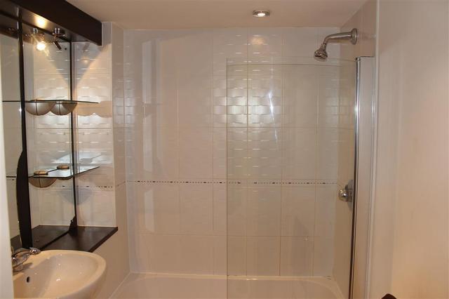  Image of 2 bedroom Apartment to rent in Masshouse Plaza Birmingham B5 at Masshouse Plaza  BIRMINGHAM, B5 5JE