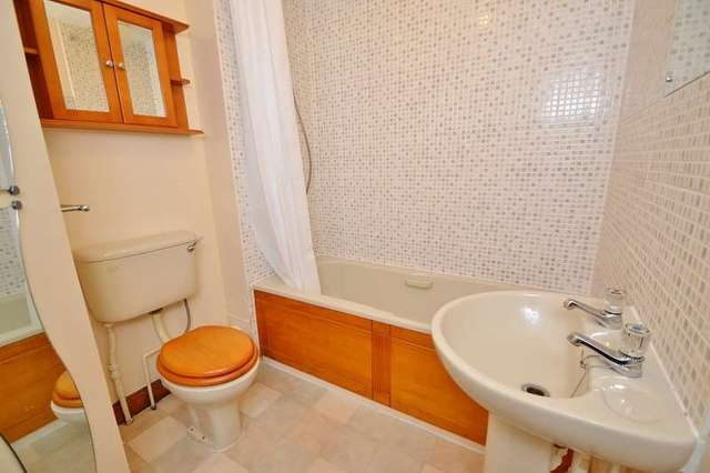  Image of 1 bedroom Flat for sale in Kern Close Southampton SO16 at Maybush  Southampton, SO16 9RD