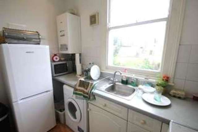  Image of 3 bedroom Flat to rent in Mayton Street London N7 at London N7 6QR Holloway, N7 6QR
