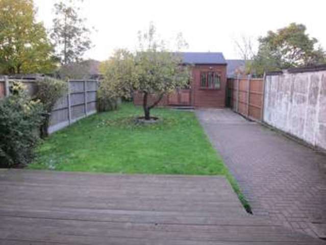  Image of 3 bedroom Semi-Detached house to rent in Meadway Ashford TW15 at Meadway  Ashford, TW15 2TJ