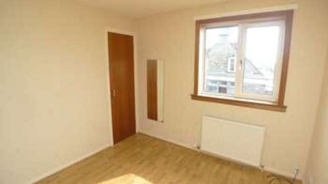  Image of 2 bedroom Terraced house for sale in Meldrum Road Kirkcaldy KY2 at Meldrum Road  Kirkcaldy, KY2 5HX