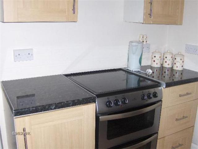  Image of 1 bedroom Flat to rent in Melville Place Carluke ML8 at Carluke South Lanarkshire South Lanarkshire, ML8 5BT