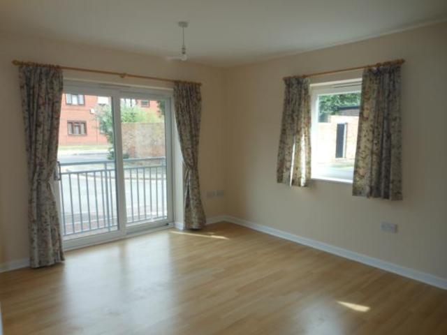  Image of 2 bedroom Flat to rent in Merchants Court Bedford MK42 at Duckmill Lane Bedford Bedford, MK42 0AT