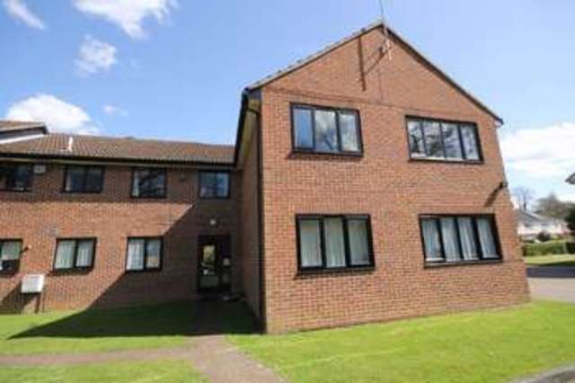  Image of 1 bedroom Flat to rent in Merrylands Road Bookham Leatherhead KT23 at Merrylands Road Bookham Leatherhead, KT23 3HN