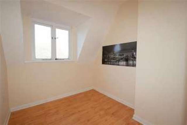  Image of 2 bedroom Flat for sale in Cold Harbour Milborne Port Sherborne DT9 at Cold Harbour  Milborne Port, DT9 5EL