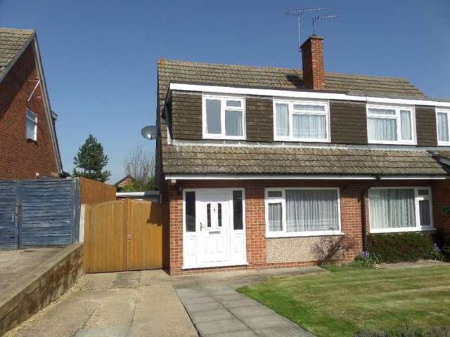  Image of 3 bedroom Semi-Detached house for sale in Milton Drive Newport Pagnell MK16 at Newport Pagnell, MK16 9AS