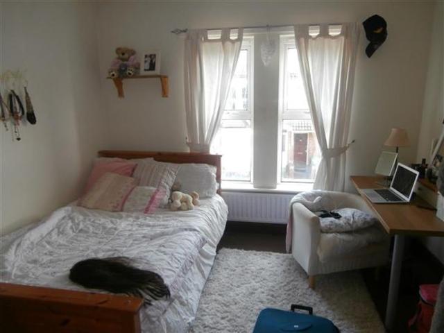  Image of 7 bedroom Terraced house to rent in Milton Road Southampton SO15 at Shirley, SO15 2HS