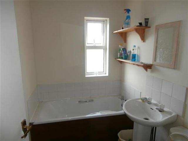  Image of 5 bedroom Terraced house to rent in Milton Road Southampton SO15 at Shirley, SO15 2HW