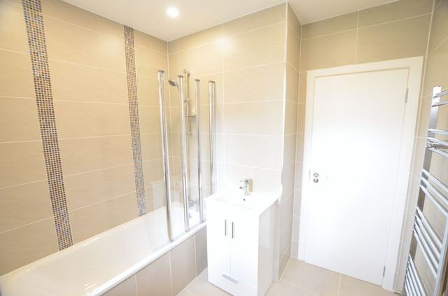  Image of 1 bedroom Property to rent in Powell Road London E5 at Powell Road  LONDON, E5 8DH