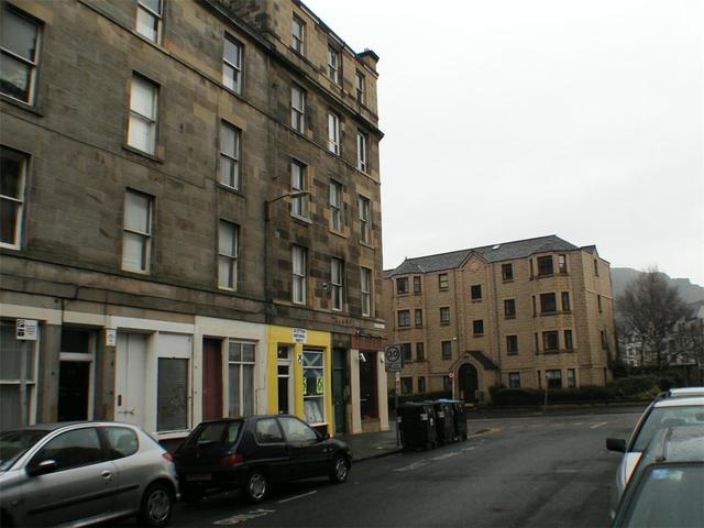  Image of 2 bedroom Flat to rent in Montague Street Edinburgh EH8 at Newington Edinburgh Edinburgh, EH8 9QS