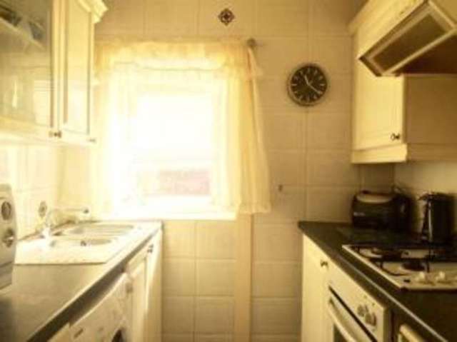  Image of 2 bedroom Flat for sale in Montford Avenue Glasgow G44 at Kings Park Glasgow Rutherglen, G44 4PA