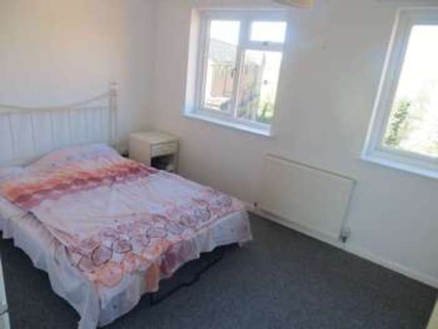  Image of 2 bedroom Flat to rent in Moor Lane Amington Tamworth B77 at Moor Lane  Tamworth, B77 3AT