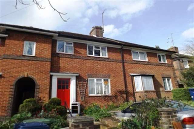  Image of 1 bedroom Flat to rent in Morrell Avenue Headington Oxford OX4 at Oxford, OX4 1NG
