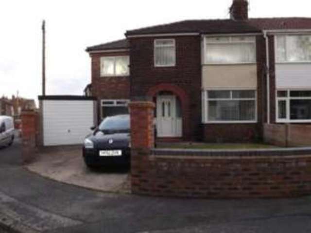  Image of 4 bedroom Semi-Detached house for sale in Moss Road Warrington WA4 at Warrington Cheshire Grappenhall, WA4 1ND