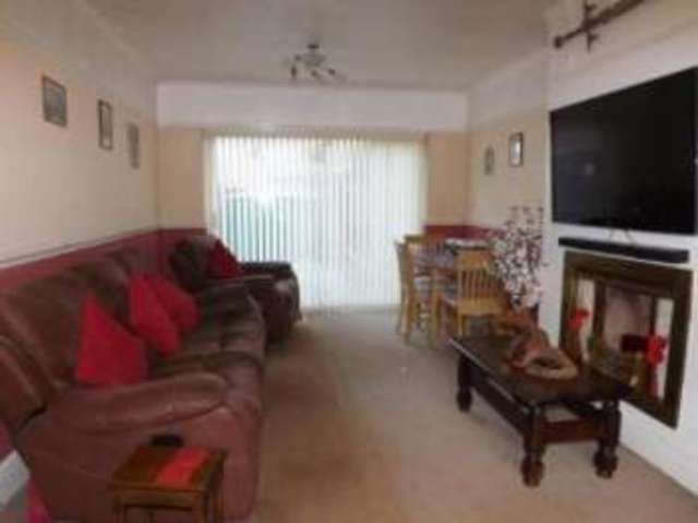  Image of 4 bedroom Semi-Detached house for sale in Moss Road Warrington WA4 at Warrington Cheshire Grappenhall, WA4 1ND