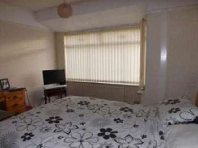  Image of 4 bedroom Semi-Detached house for sale in Moss Road Warrington WA4 at Warrington Cheshire Grappenhall, WA4 1ND