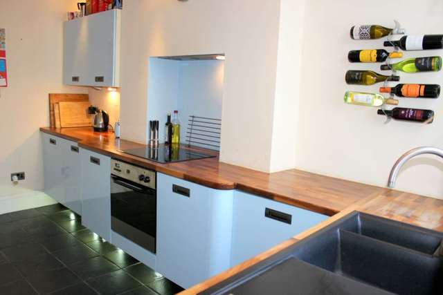  Image of 2 bedroom Maisonette for sale in Mount Gould Road Plymouth PL4 at Mount Gould Road Lipson Plymouth, PL4 7PT
