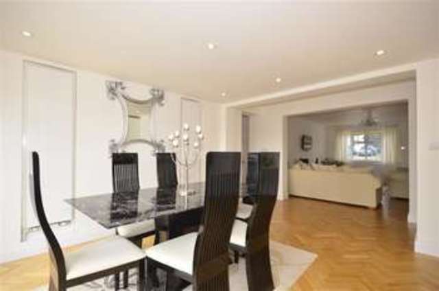  Image of 4 bedroom Detached house for sale in Mount Park Avenue South Croydon CR2 at South Croydon Surrey South Croydon, CR2 6DW