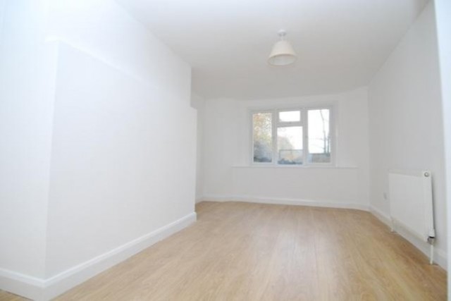  Image of 3 bedroom Flat to rent in Mount View Road London N4 at Mount View Road  Finsbury Park, N4 4SL