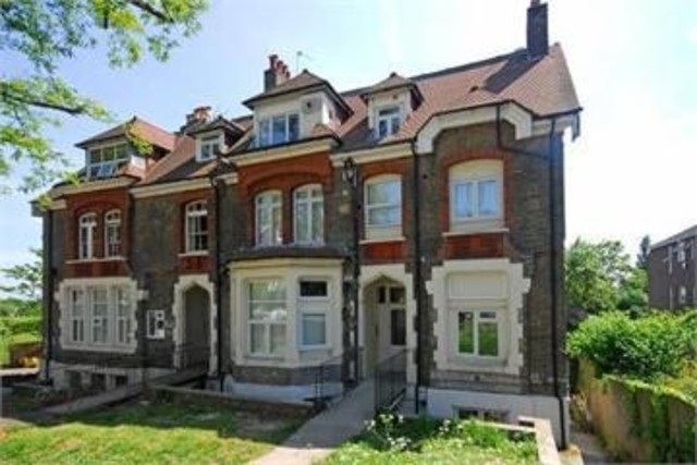  Image of 3 bedroom Flat to rent in Mount View Road London N4 at Mount View Road  Finsbury Park, N4 4SL