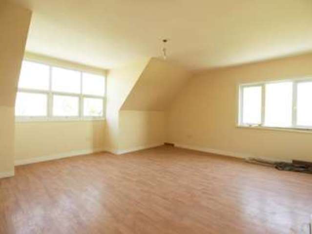  Image of 3 bedroom Flat to rent in Mount View Road London N4 at London  Stroud Green, N4 4SL