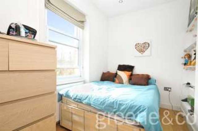  Image of 1 bedroom Flat to rent in Mowbray Road London NW6 at Kilburn London Brondesbury Park, NW6 7QS