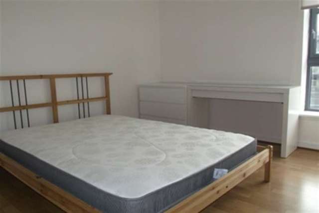  Image of 2 bedroom Flat to rent in Muirhouse Street Glasgow G41 at Glasgow, G41 1QD
