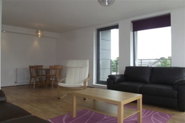  Image of 2 bedroom Flat to rent in Muirhouse Street Glasgow G41 at Pollokshields Glasgow Glasgow, G41 1QD