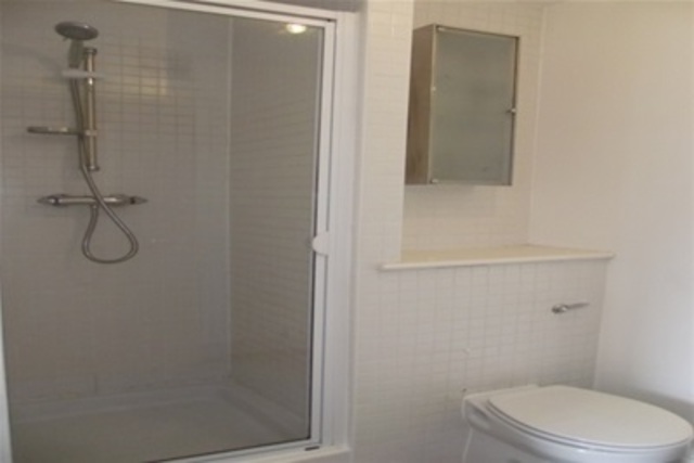  Image of 2 bedroom Flat to rent in Muirhouse Street Glasgow G41 at Pollokshields Glasgow Glasgow, G41 1QD