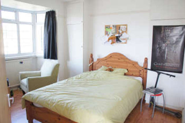 Image of 4 bedroom End of Terrace for sale in Mutley Road Plymouth PL3 at Mannamead Plymouth Devon, PL3 4SD