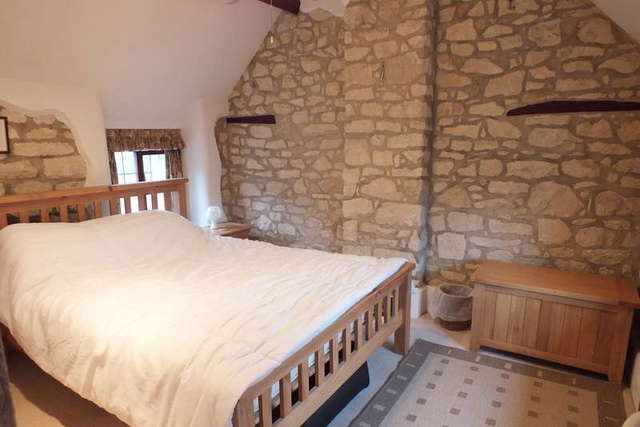  Image of 3 bedroom Detached house for sale in Bath Road Nailsworth Stroud GL6 at Nailsworth Nailsworth, GL6 0QL