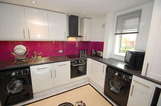  Image of 1 bedroom Detached house to rent in Nash Green Hemel Hempstead HP3 at Hemel Hempstead Apsley, HP3 8AA
