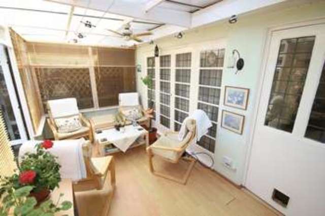  Image of 3 bedroom Detached house for sale in New Bedford Road Luton LU3 at New Bedford Road  Luton, LU3 1DE