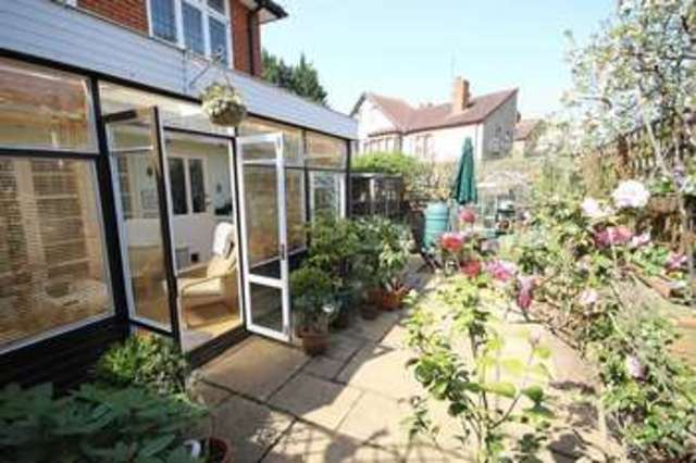 Image of 3 bedroom Detached house for sale in New Bedford Road Luton LU3 at New Bedford Road  Luton, LU3 1DE