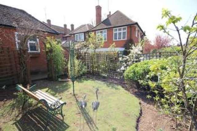  Image of 3 bedroom Detached house for sale in New Bedford Road Luton LU3 at New Bedford Road  Luton, LU3 1DE