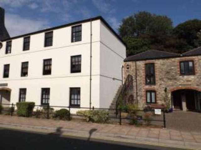  Image of 2 bedroom Flat for sale in New Walk Totnes TQ9 at New Walk Totnes Totnes, TQ9 5YY