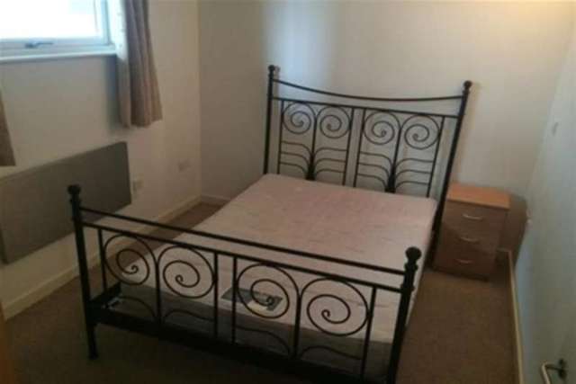  Image of 1 bedroom Property to rent in Cross York Street Leeds LS2 at Leeds, LS2 7EE