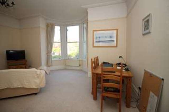  Image of 2 bedroom Flat to rent in Newbridge Hill Lower Weston Bath BA1 at Bath BA1 3PX Bath, BA1 3PX