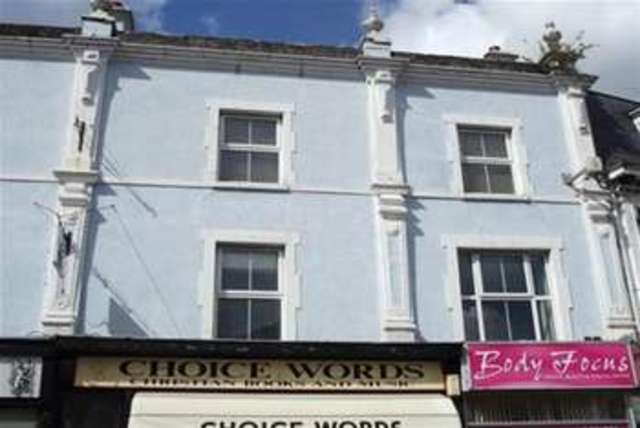  Image of 1 bedroom Flat to rent in Queen Street Newton Abbot TQ12 at Newton Abbot, TQ12 2AU