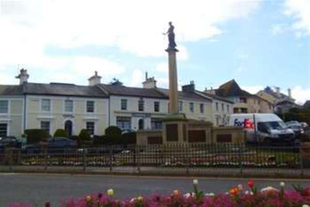  Image of 1 bedroom Flat to rent in Queen Street Newton Abbot TQ12 at Newton Abbot, TQ12 2AU