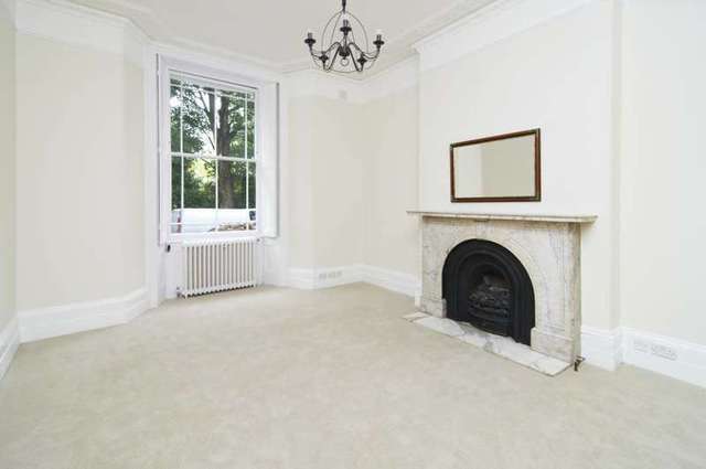  Image of 1 bedroom Ground Flat to rent in Norland Square London W11 at Norland Square  Holland Park, W11 4PZ